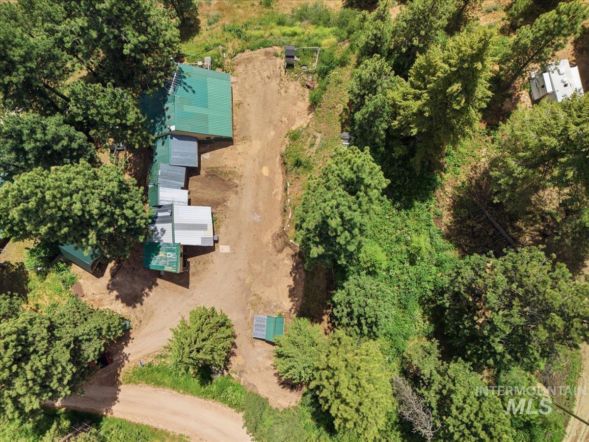 main property photo 30