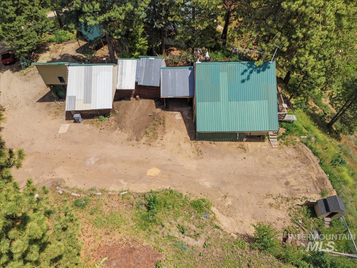 main property photo 37