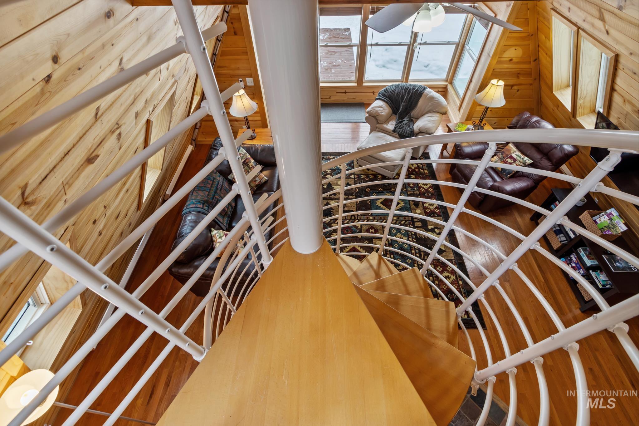 main property photo 35