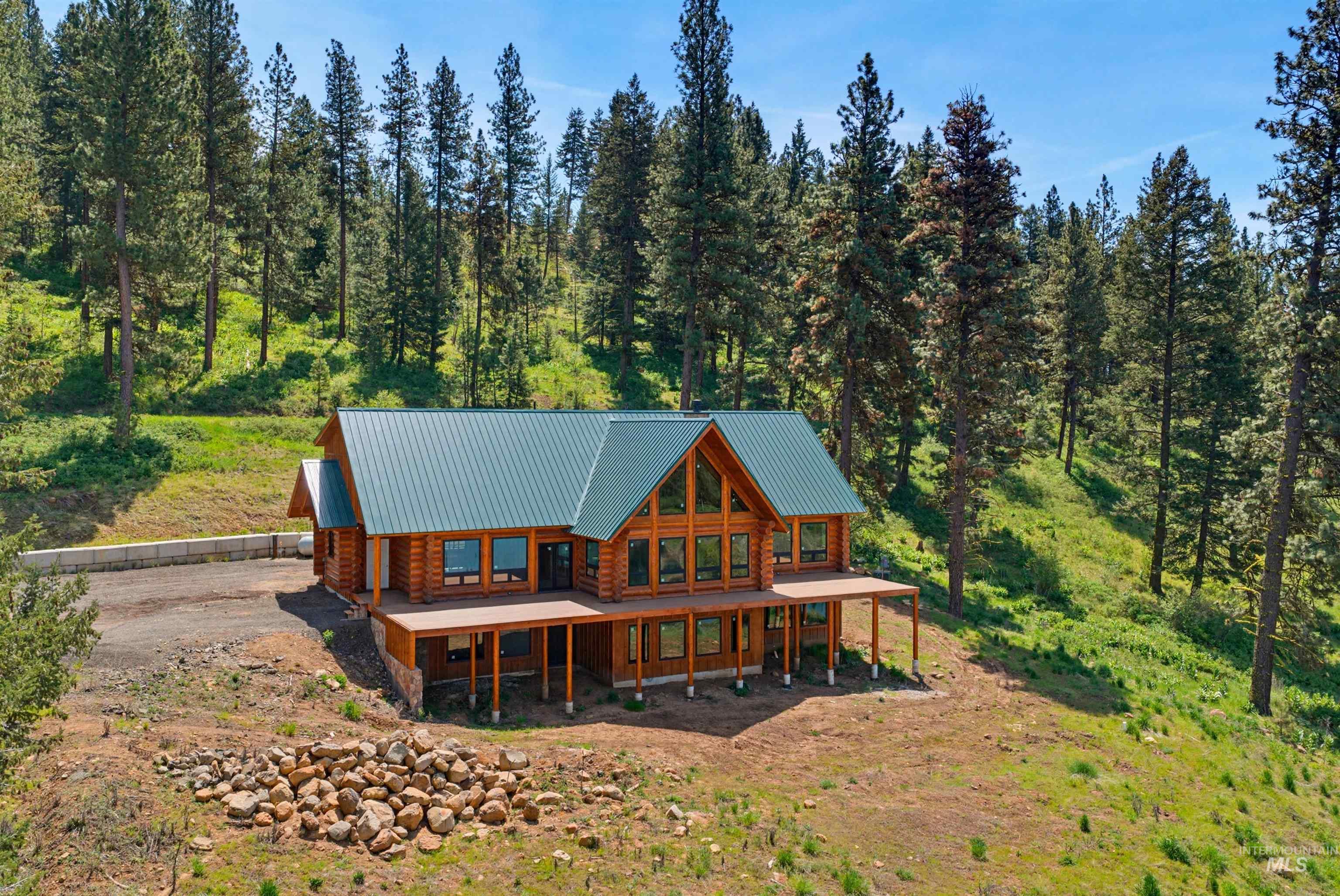 main property photo 8