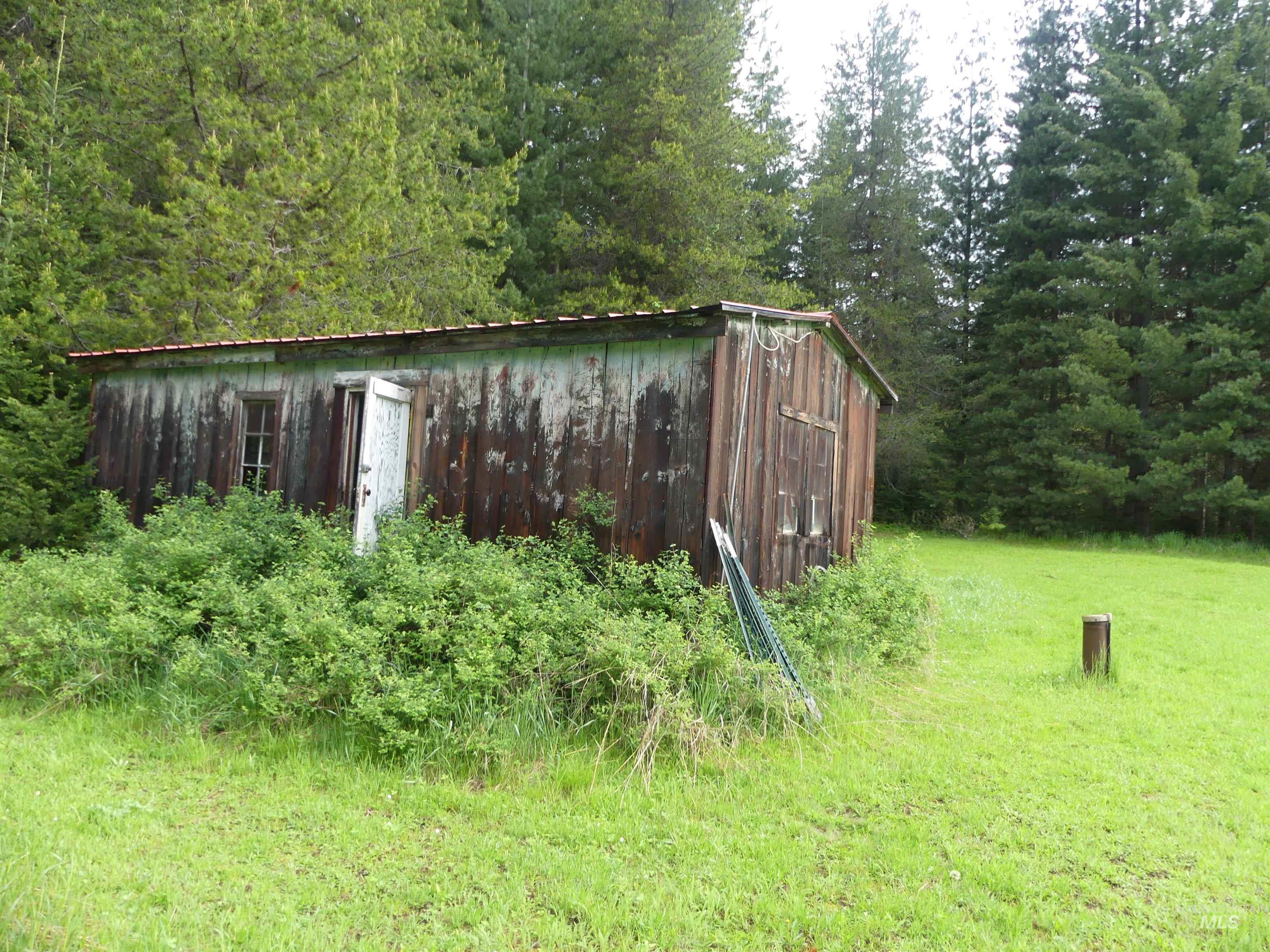 main property photo 13