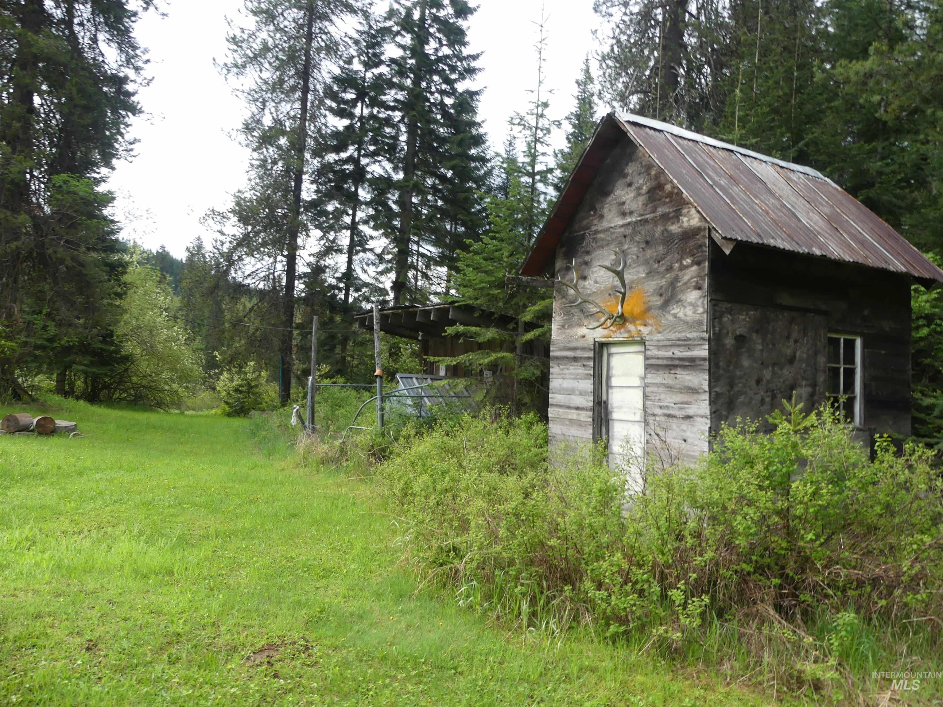 main property photo 16