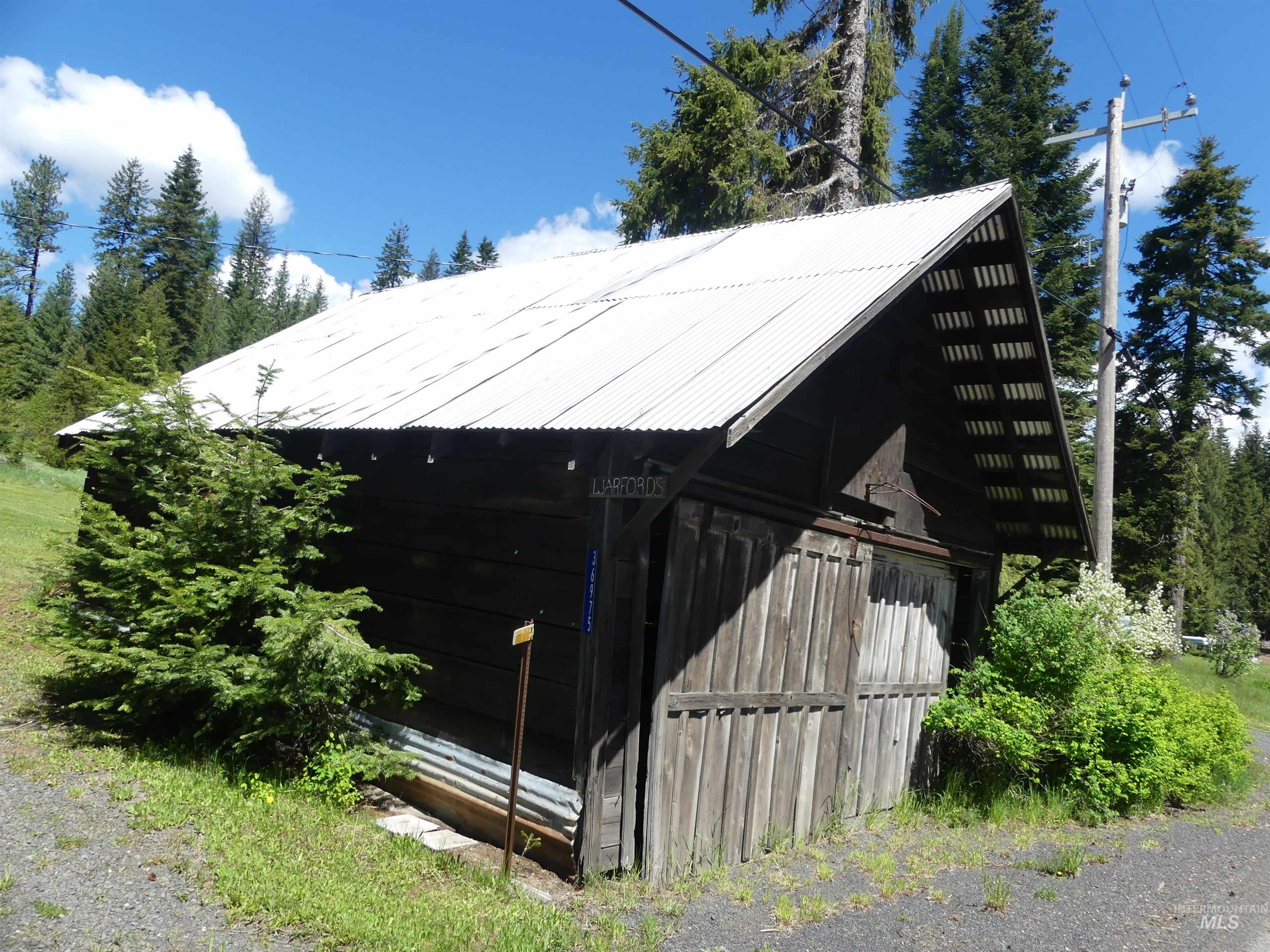 main property photo 45
