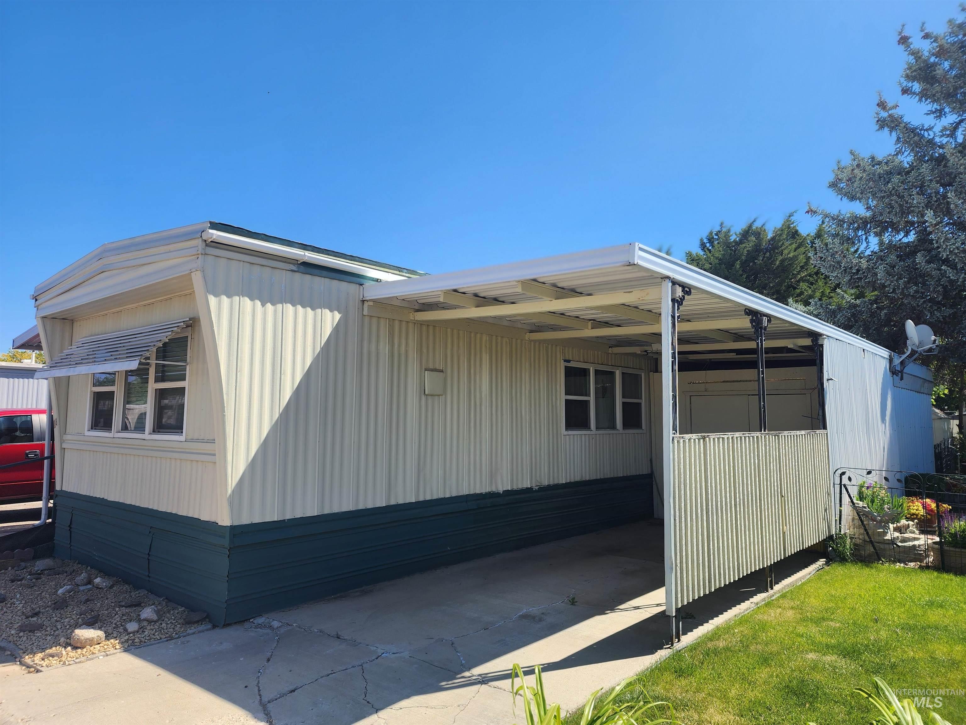 main property photo 2
