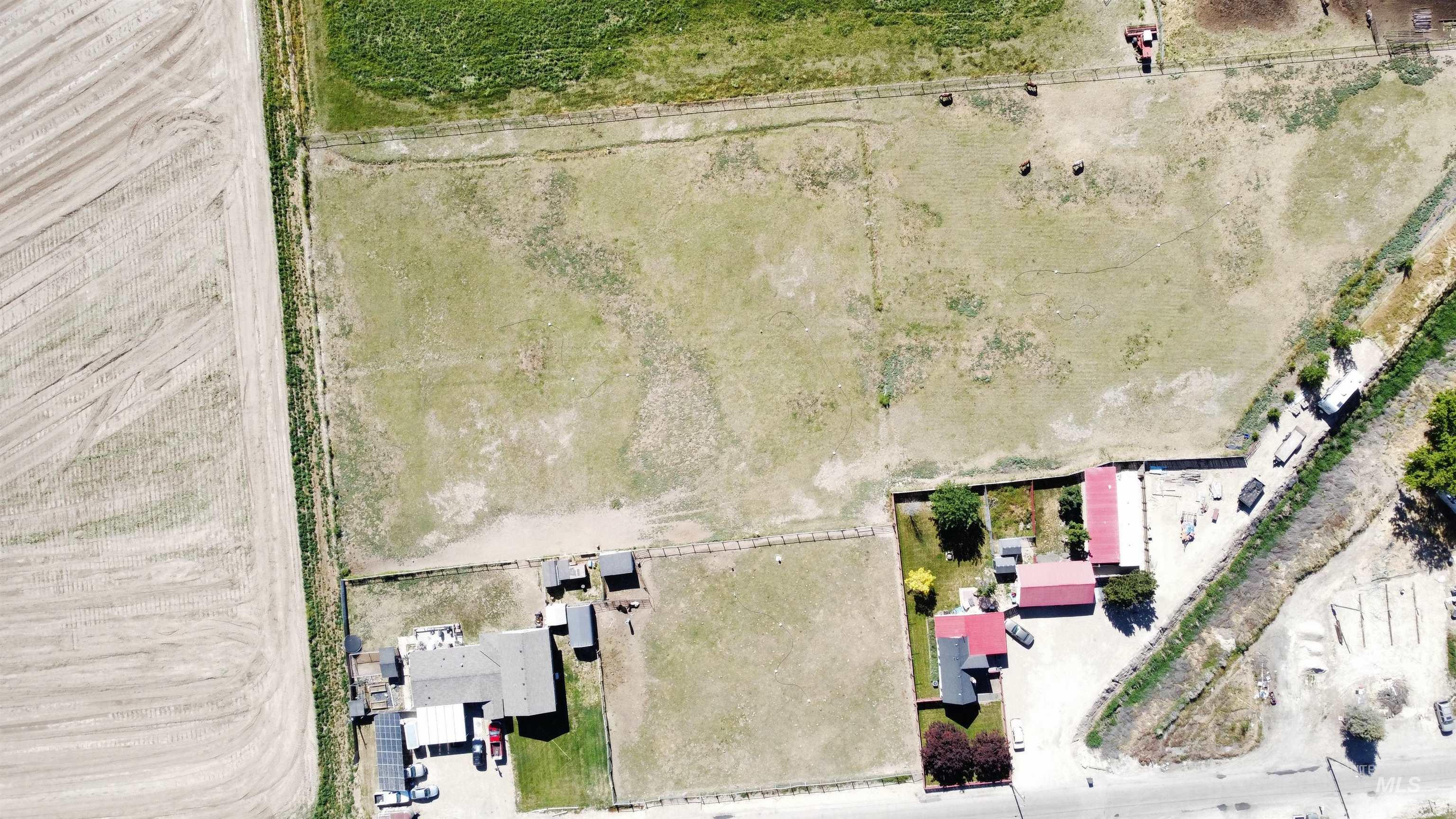 main property photo 6