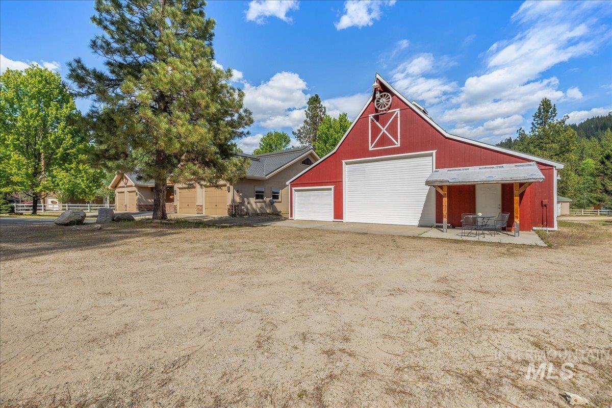 main property photo 4