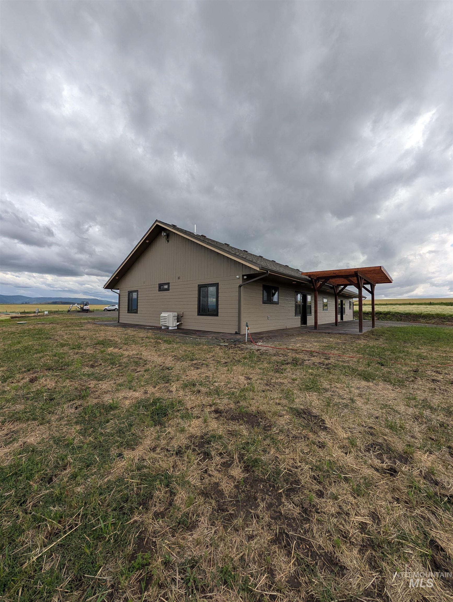 main property photo 41