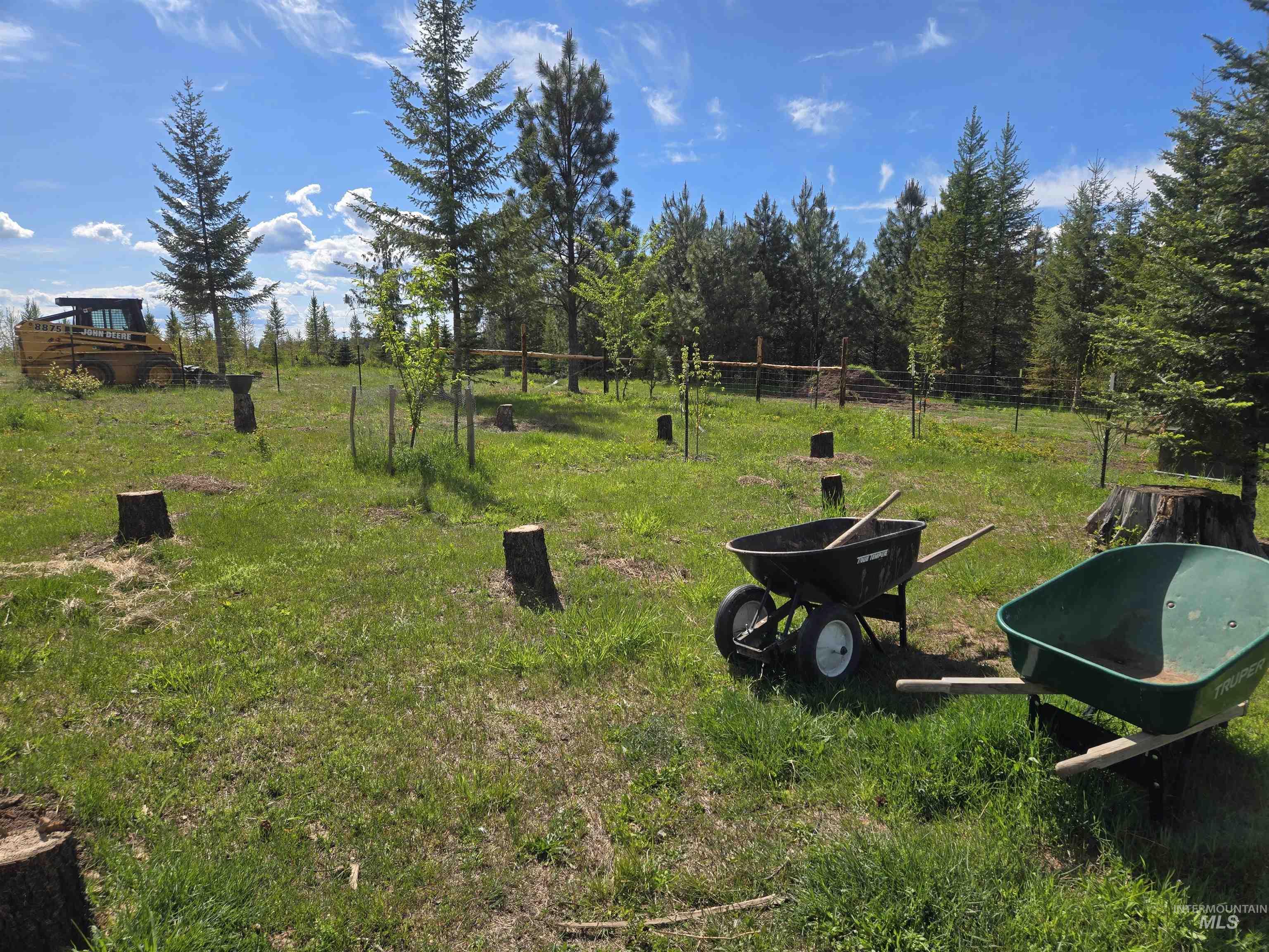 main property photo 14