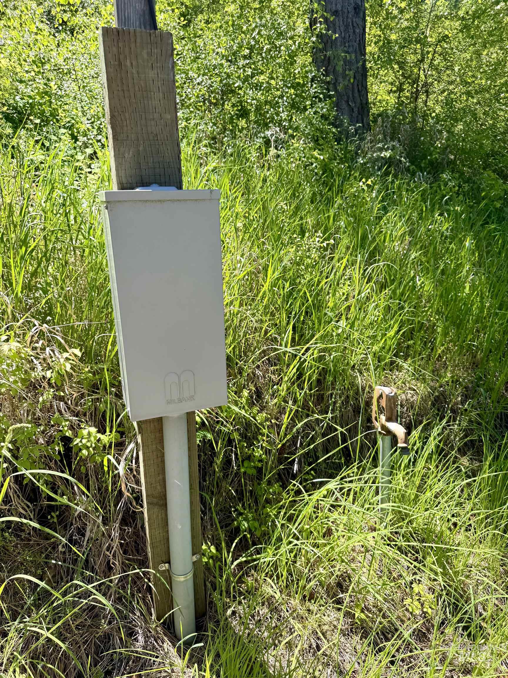 main property photo 40