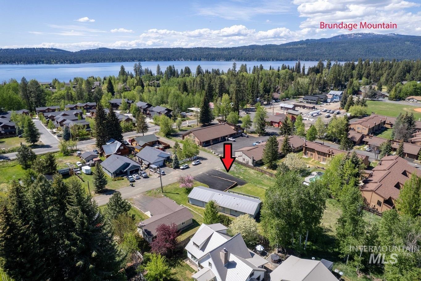 main property photo 30