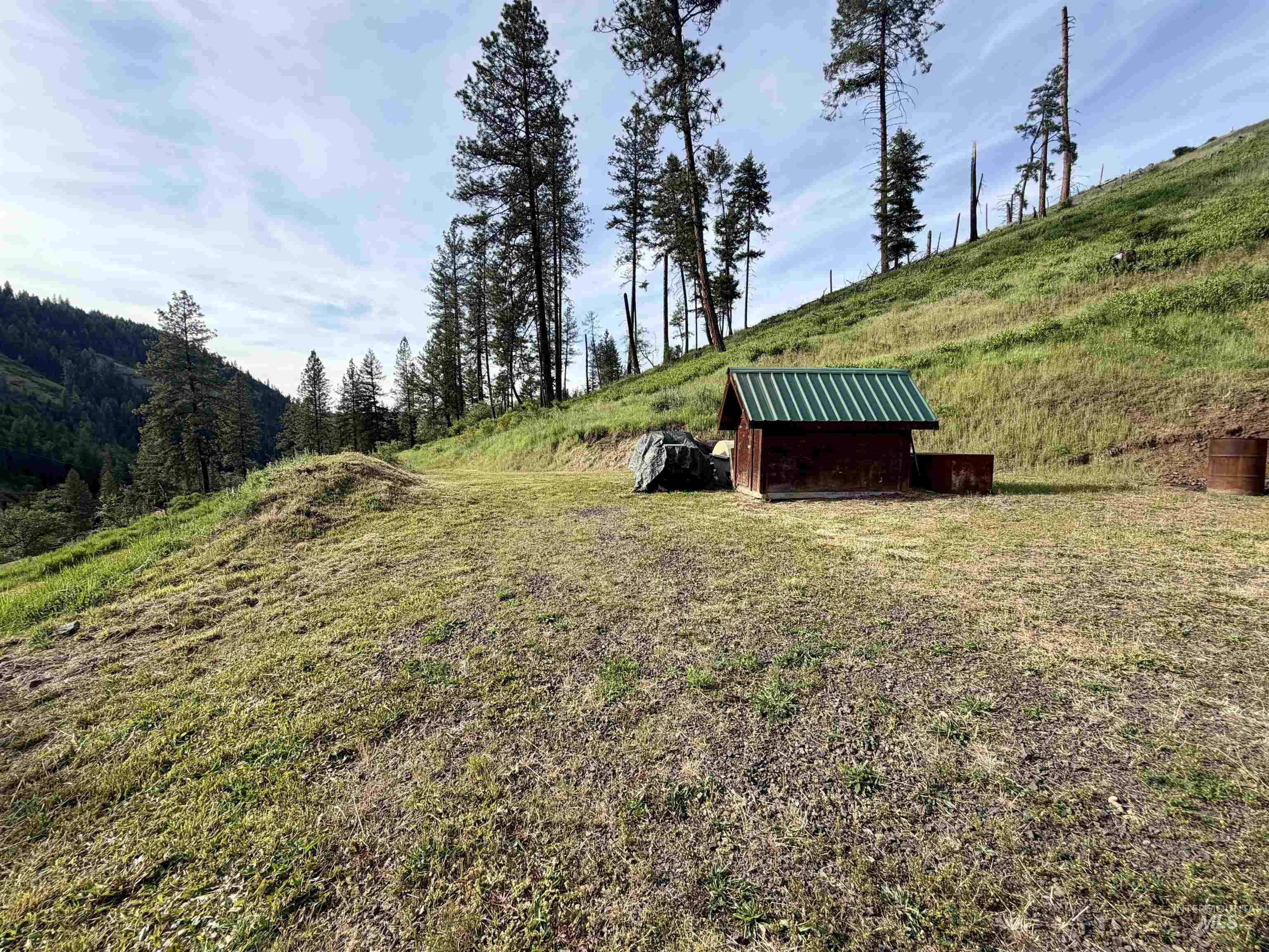 main property photo 26