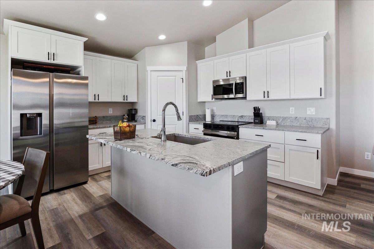 property viewer photo 10