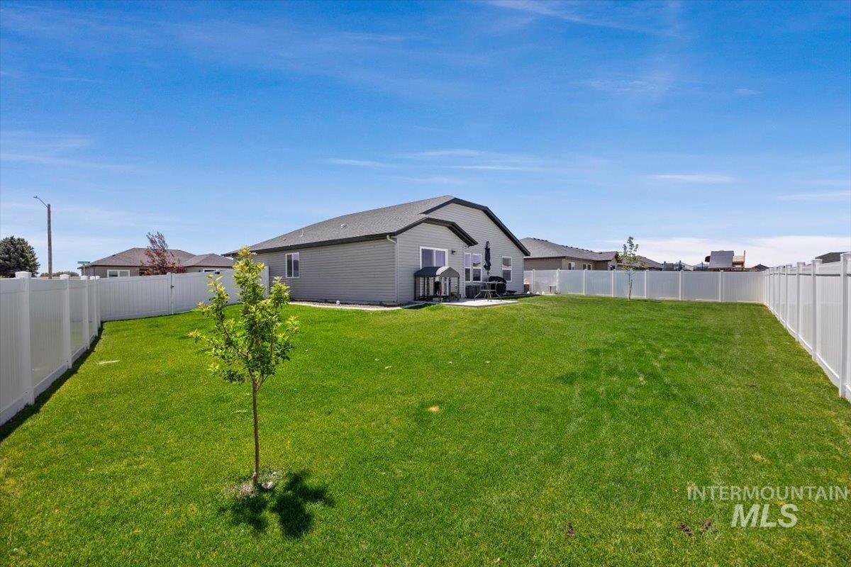 property viewer photo 22