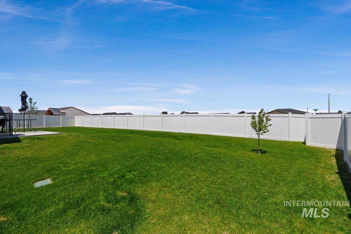 property viewer photo 23