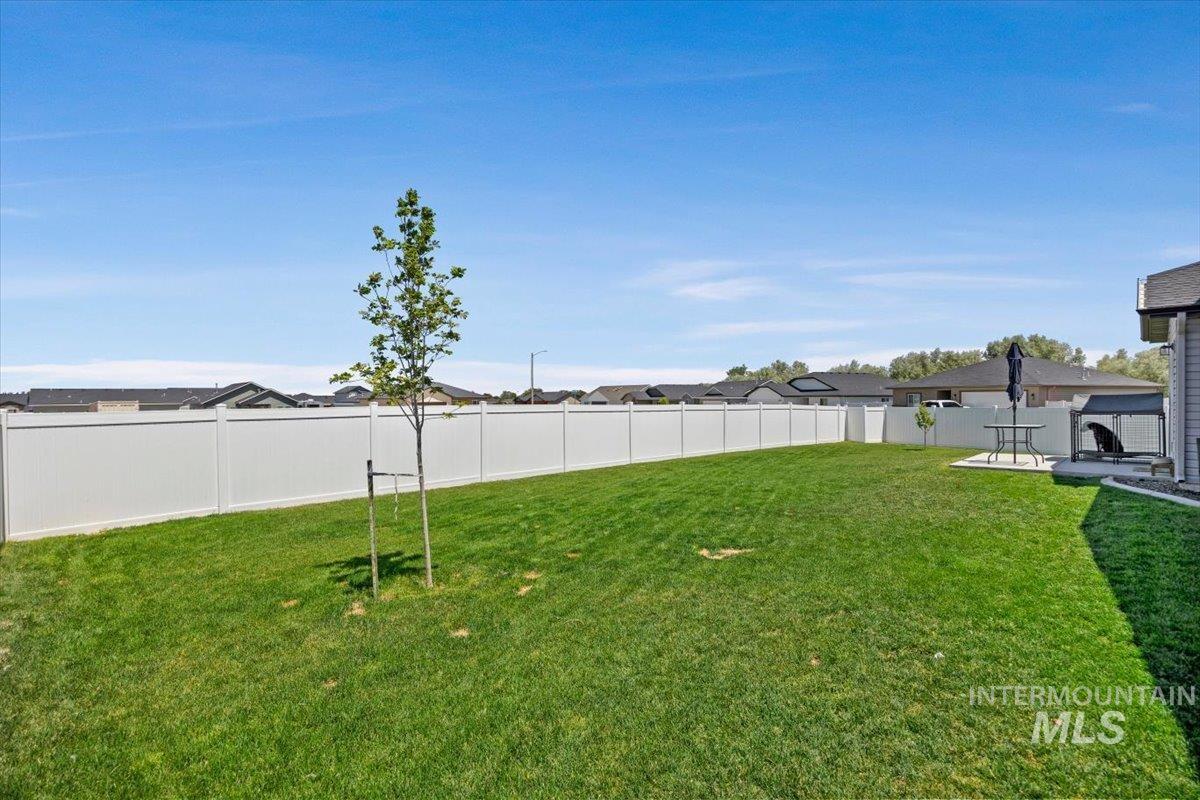 property viewer photo 24