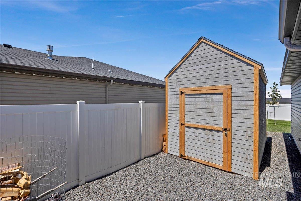 property viewer photo 25