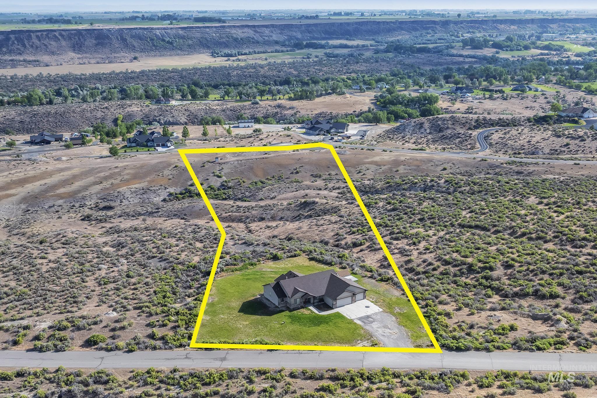 main property photo 34