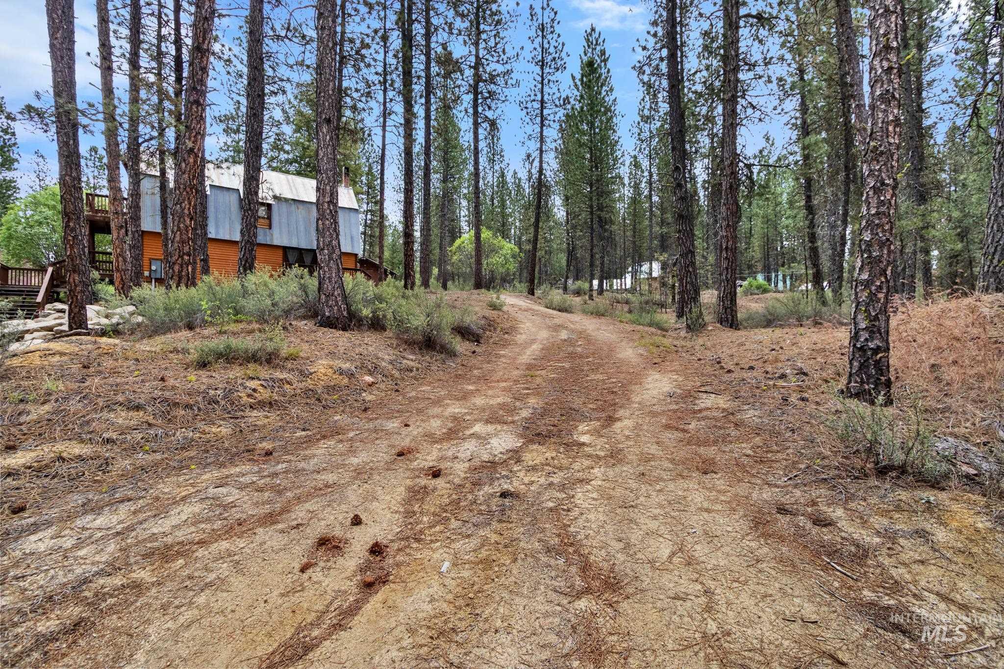 main property photo 43