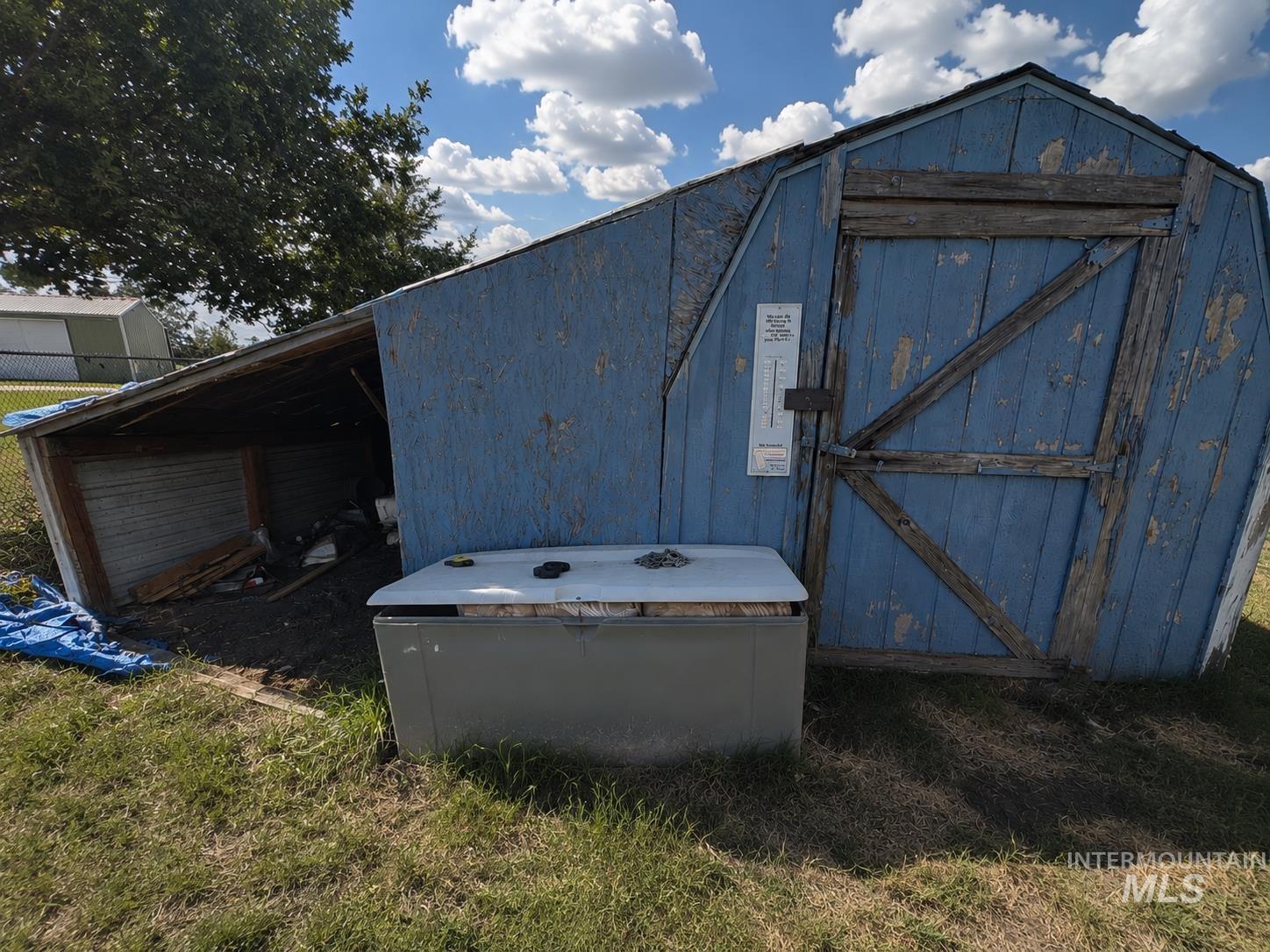 main property photo 13