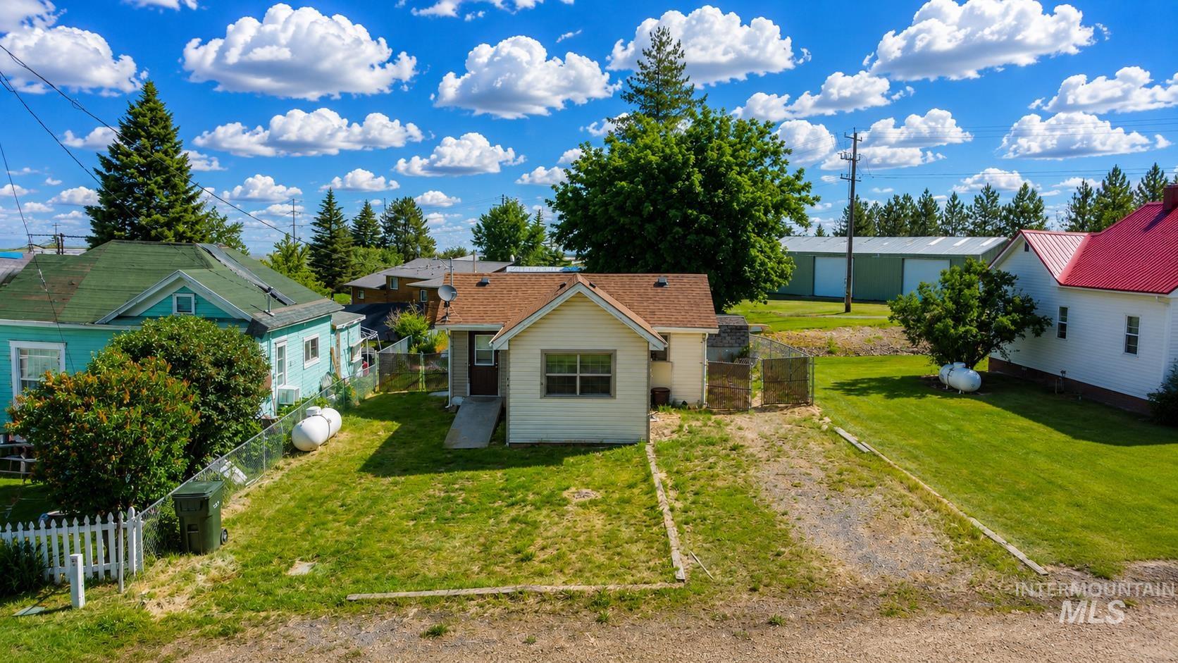 main property photo 2