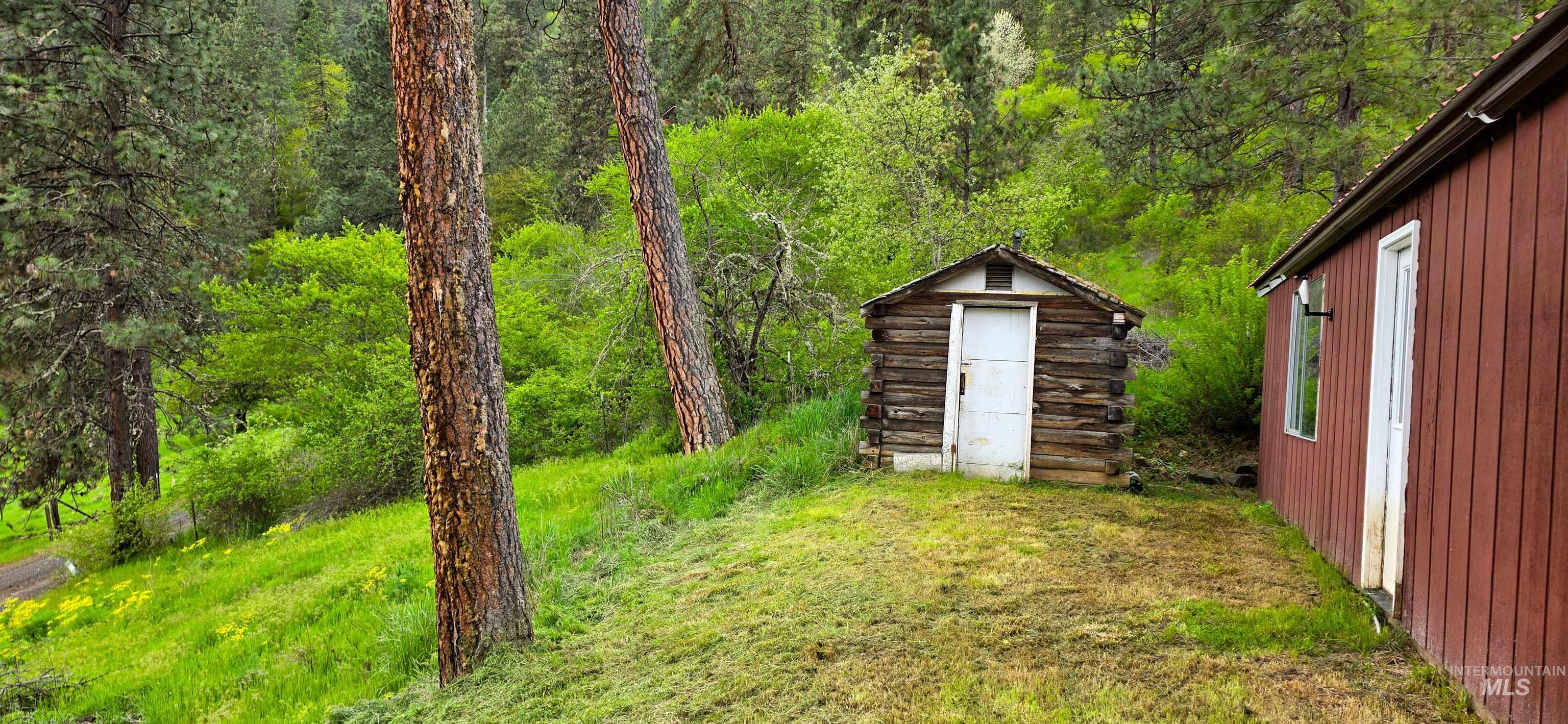 main property photo 31