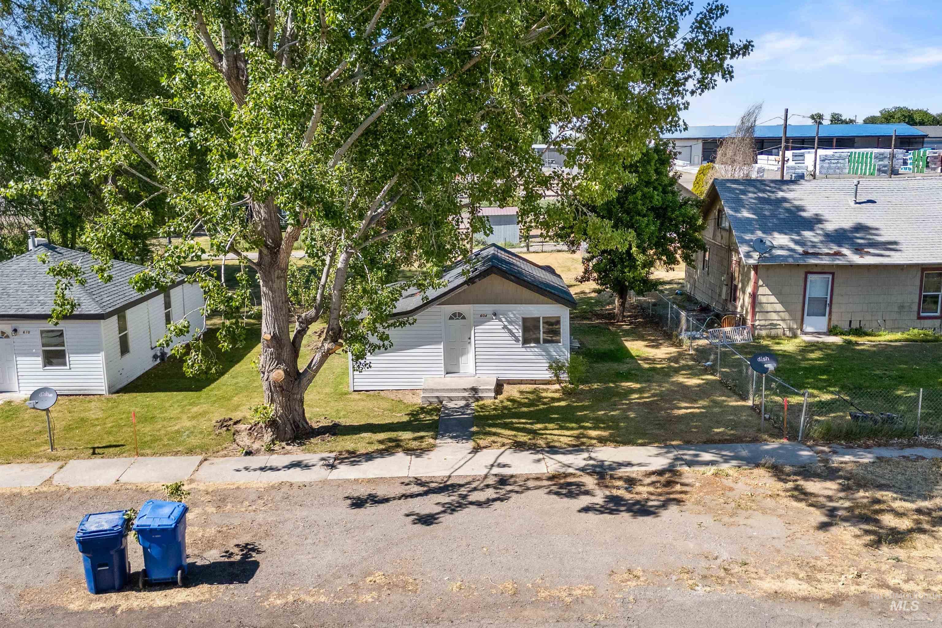 main property photo 18