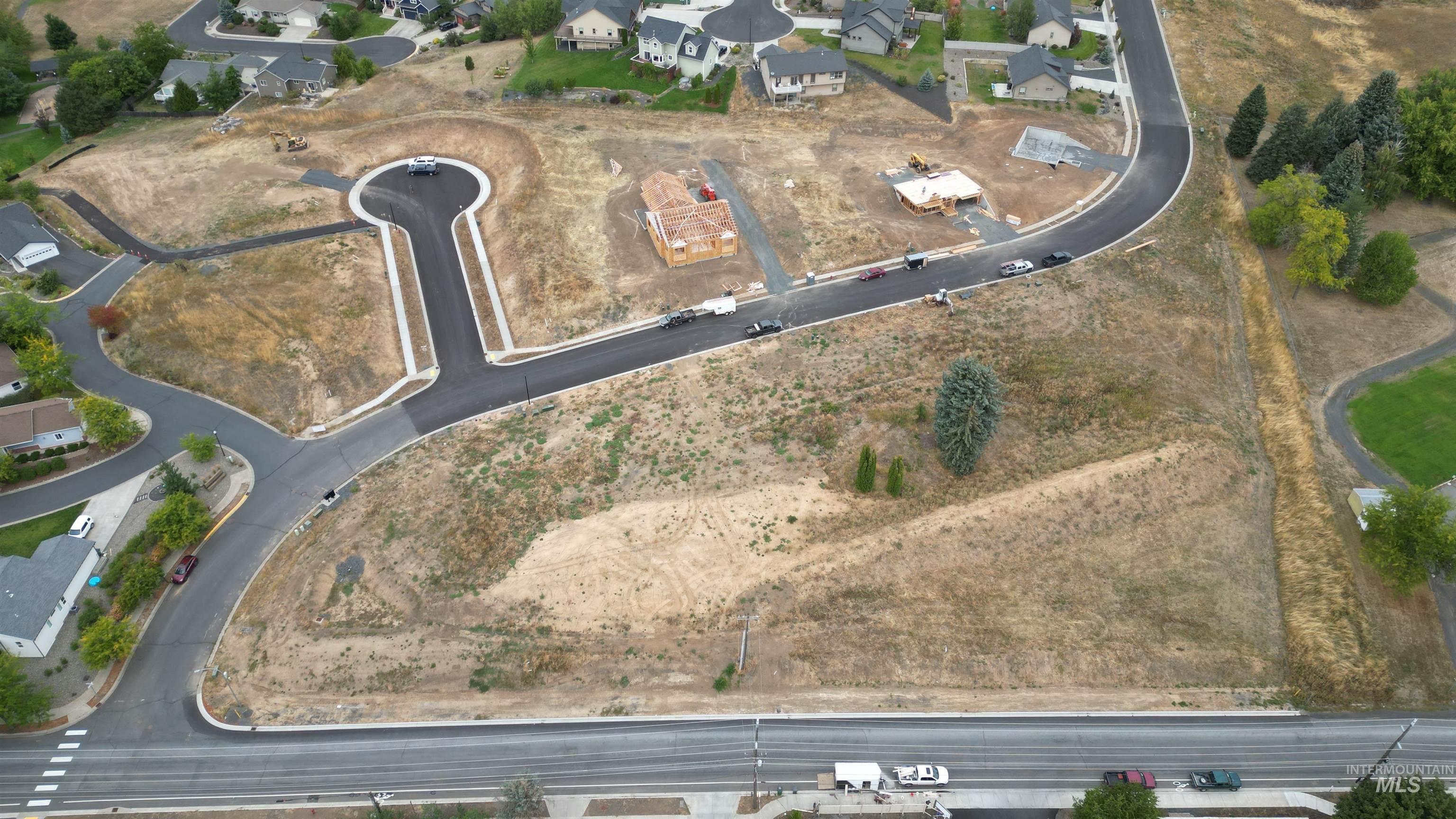 main property photo 7