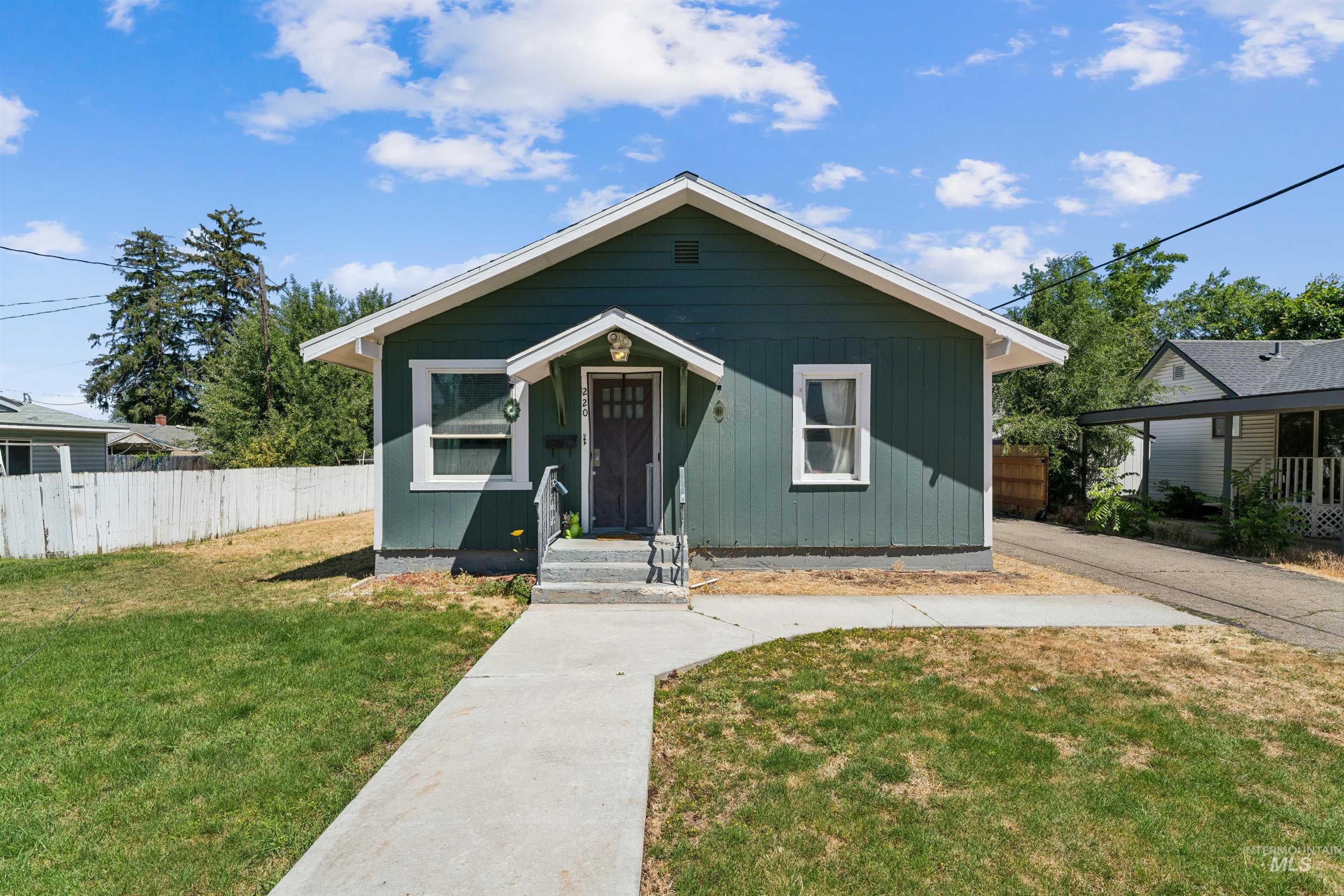 main property photo 23
