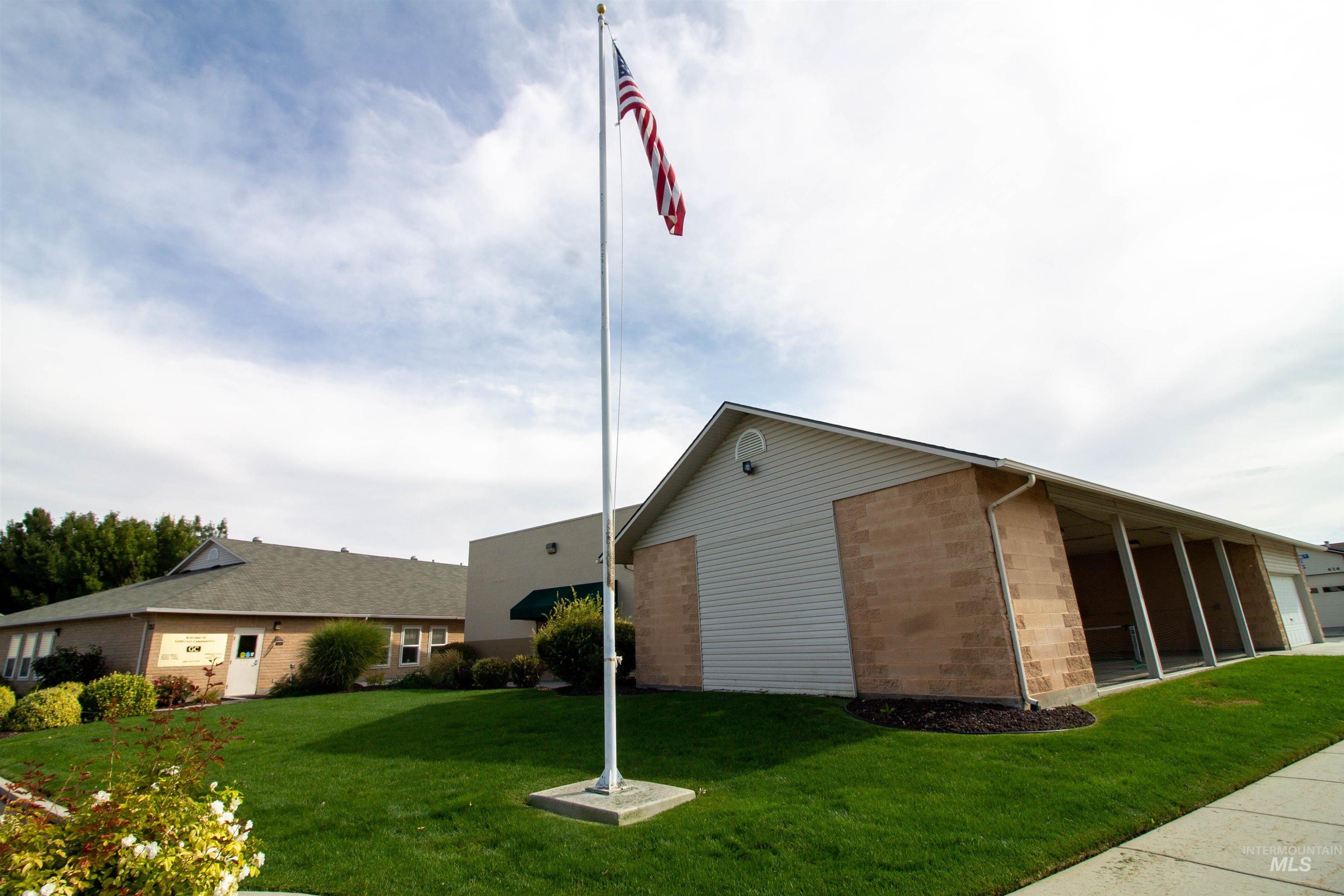 main property photo 19