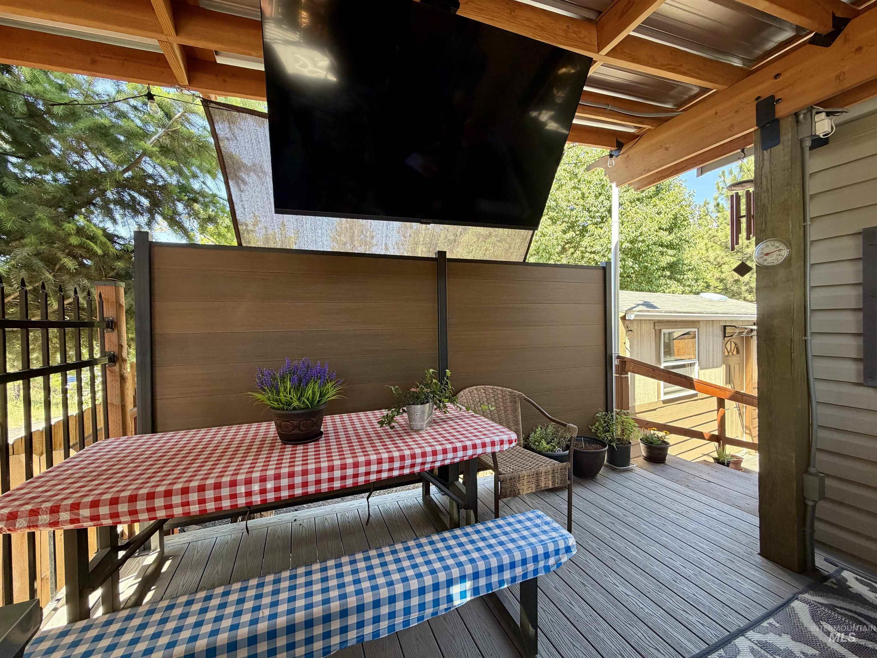 main property photo 17