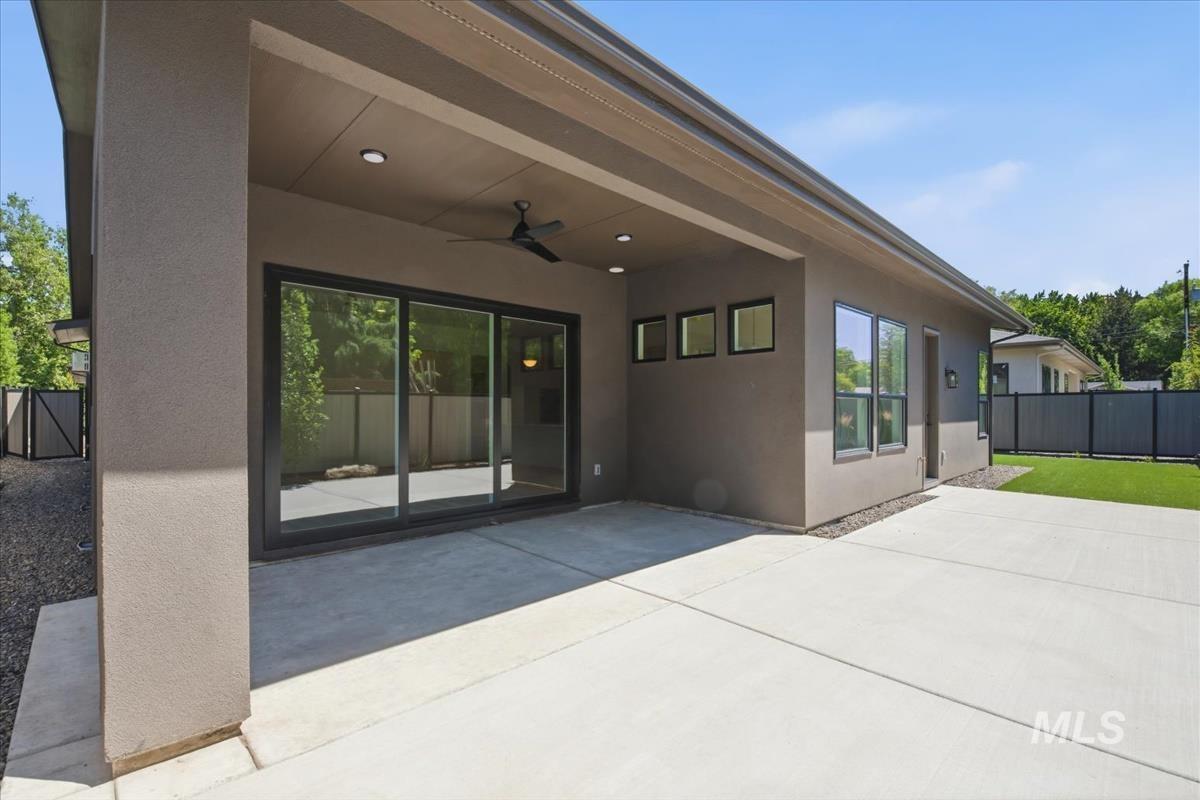 main property photo 47