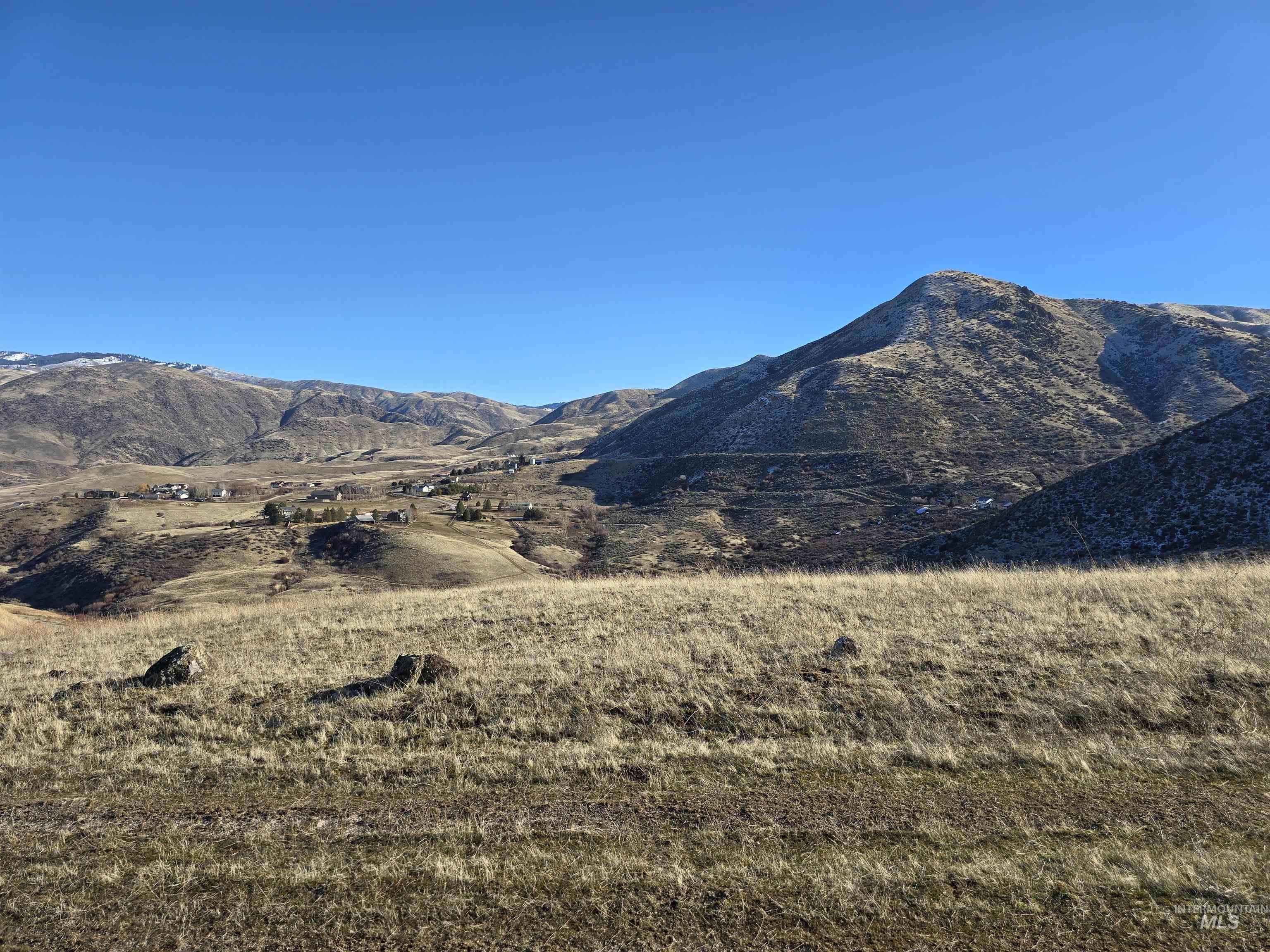 main property photo 15