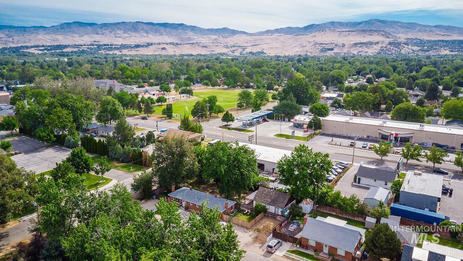 main property photo 39