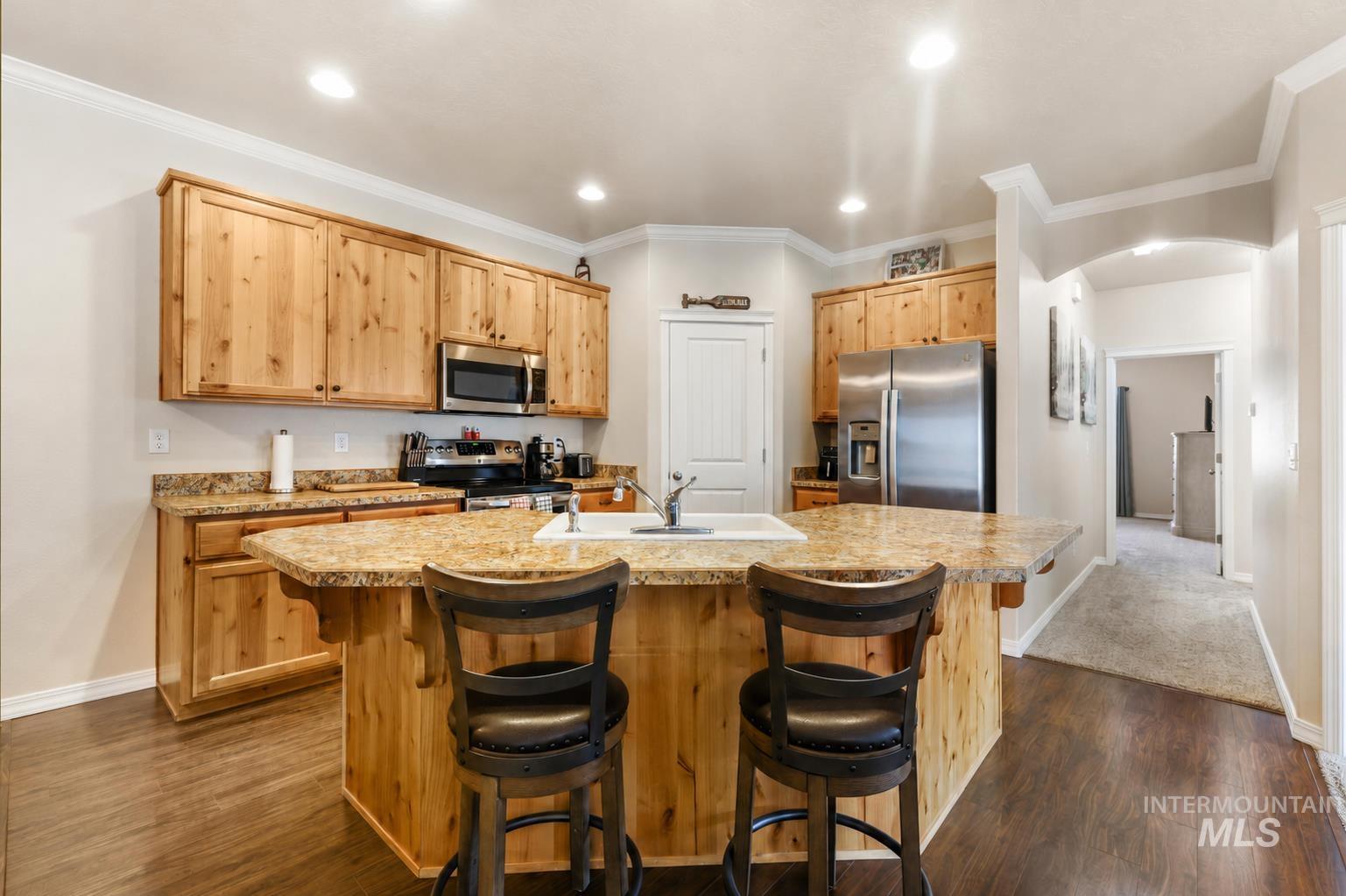 main property photo 8