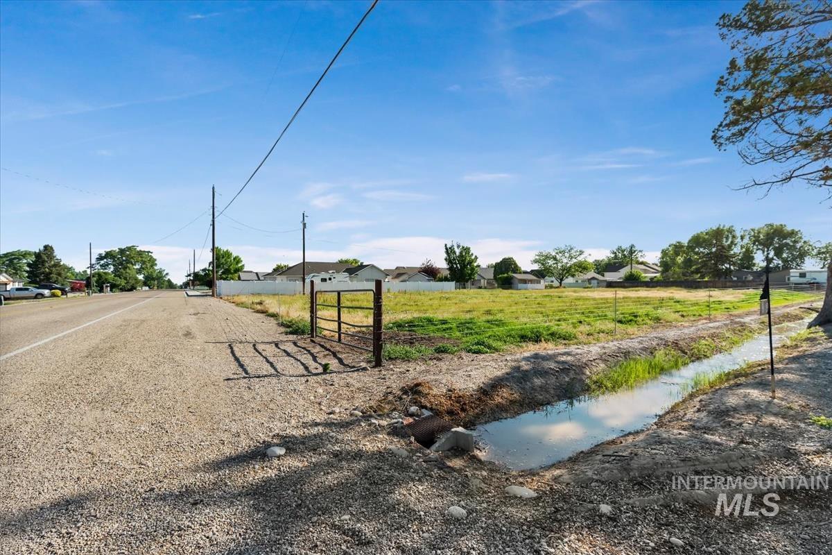 property viewer photo 12