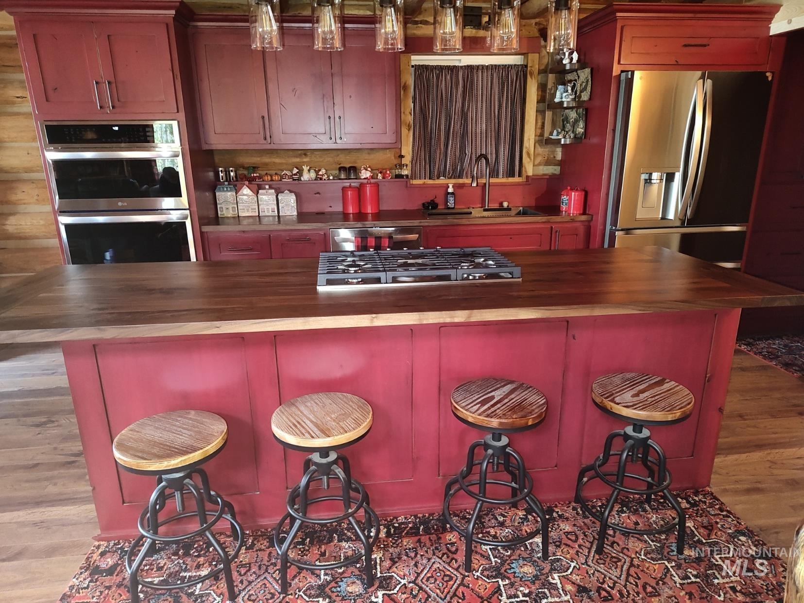 main property photo 7