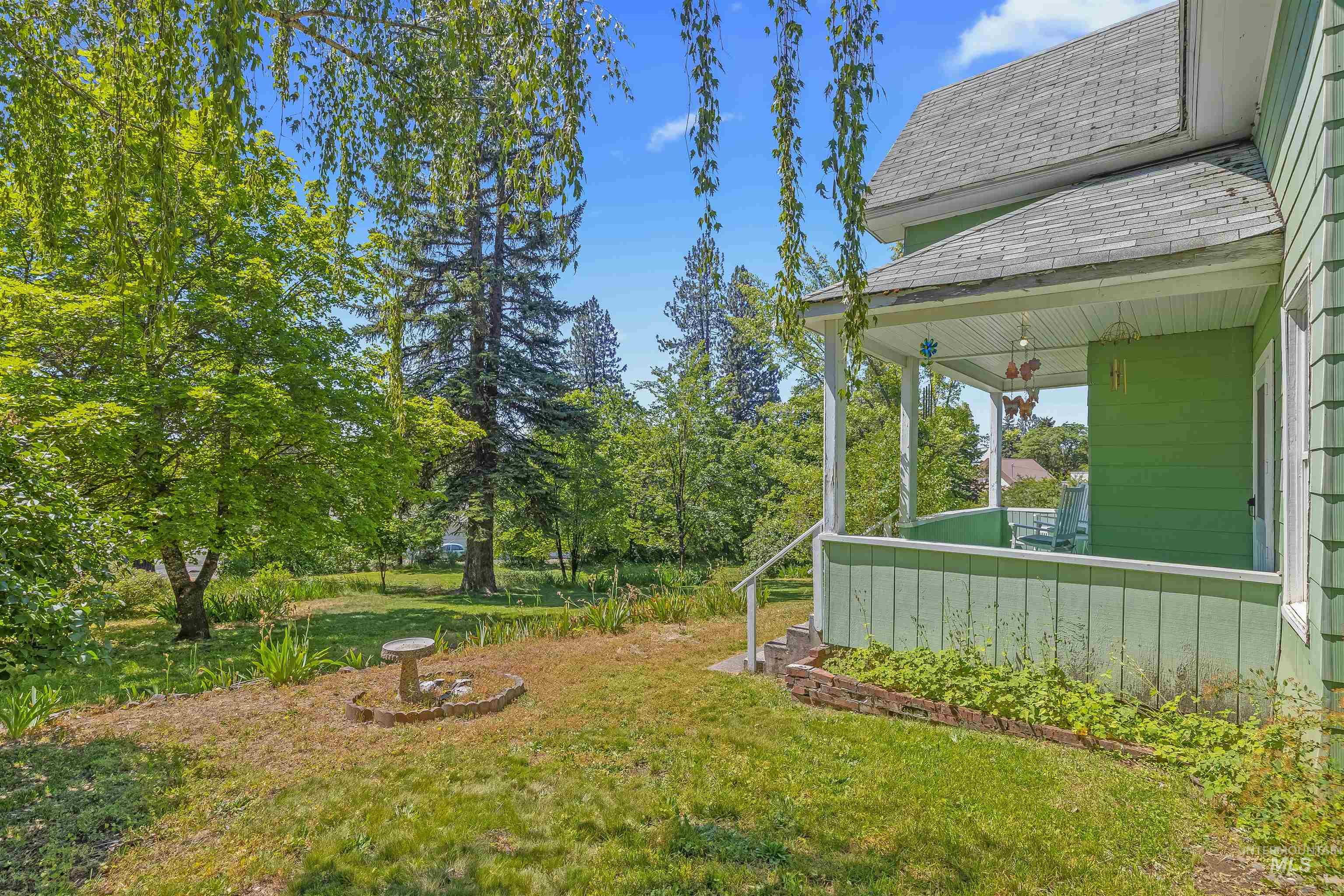 main property photo 34