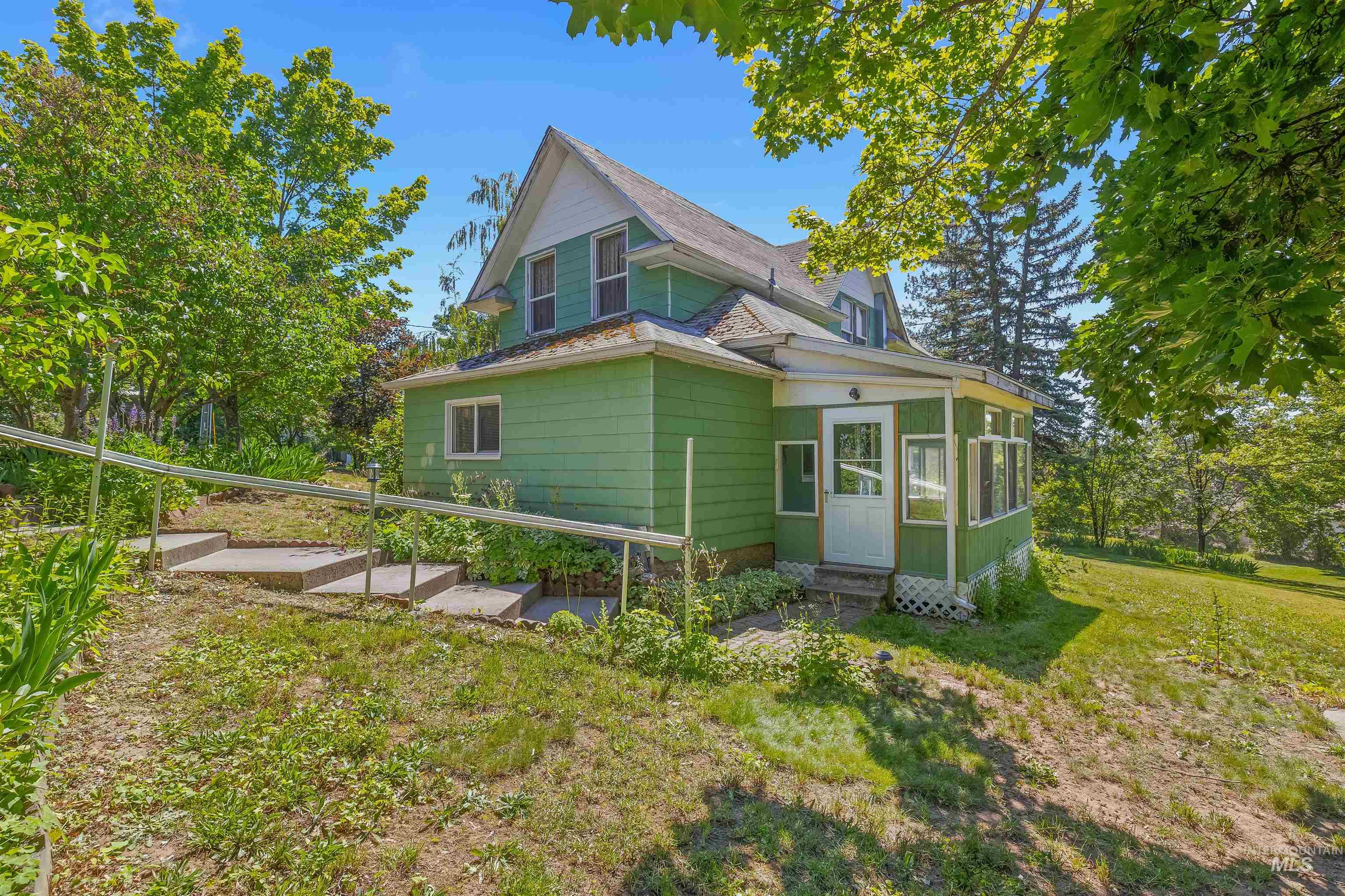 main property photo 41