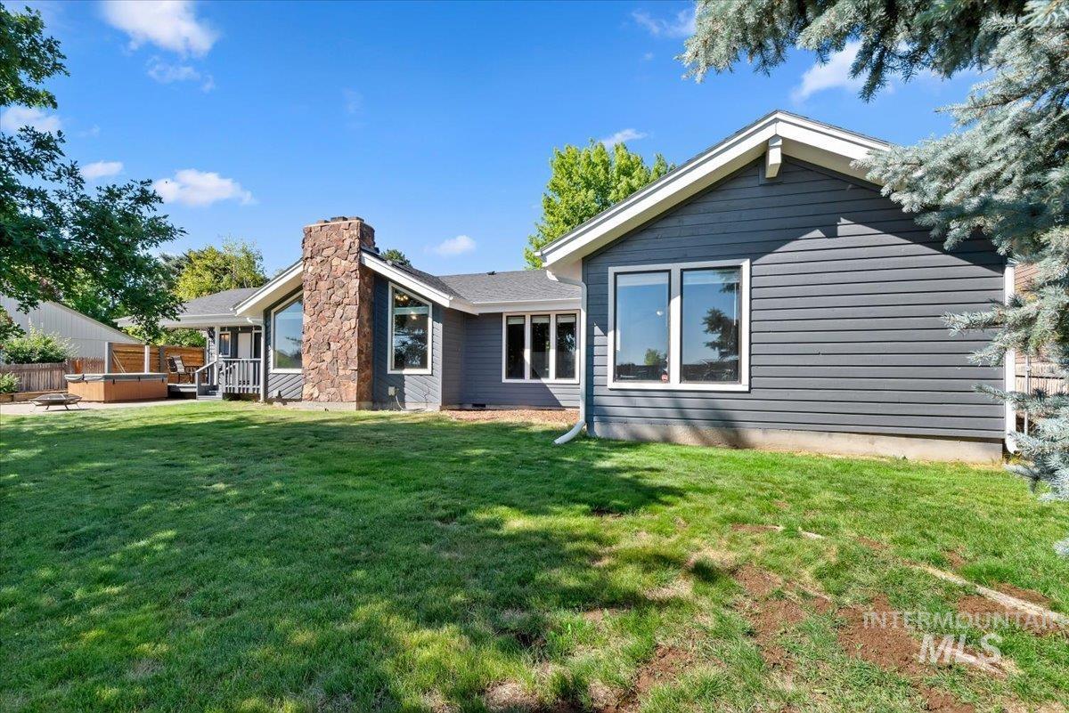 main property photo 2