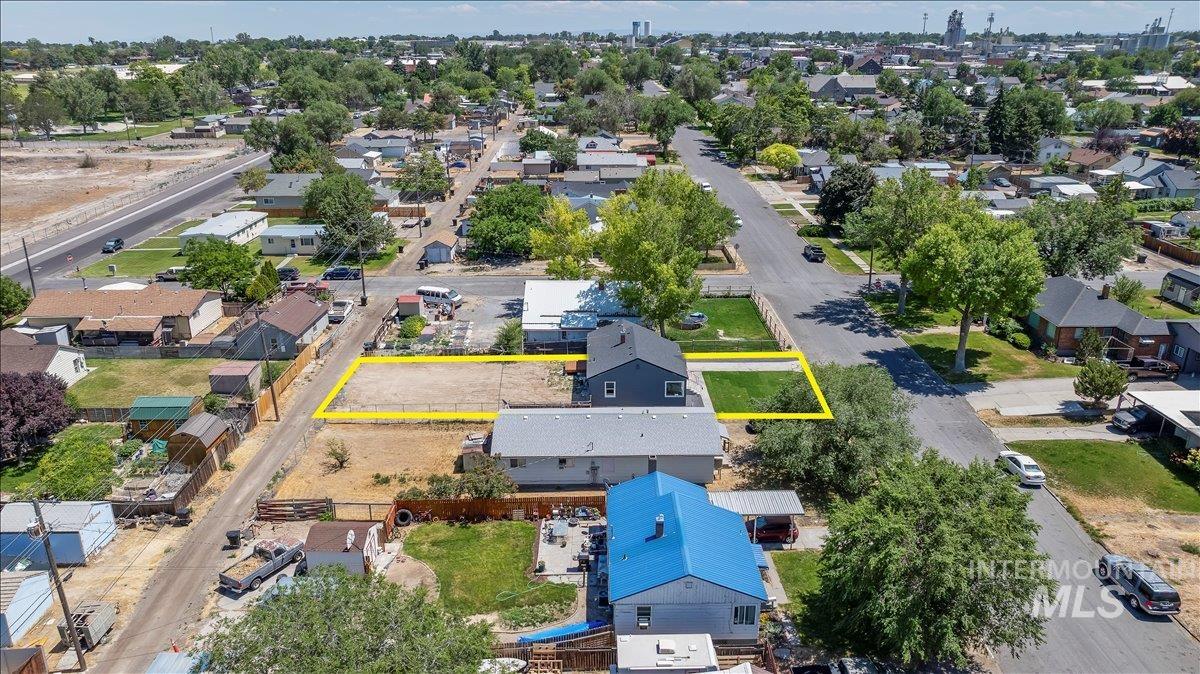 main property photo 42