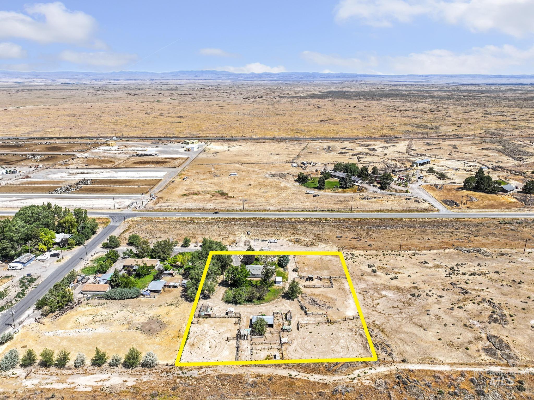 main property photo 43