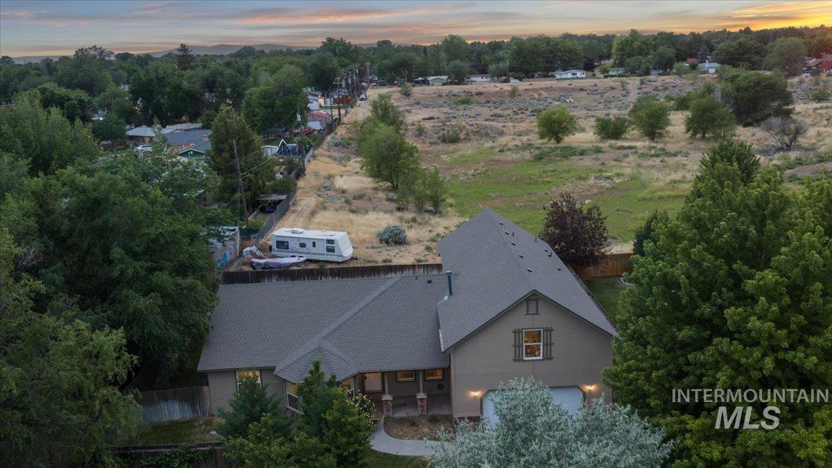 main property photo 49