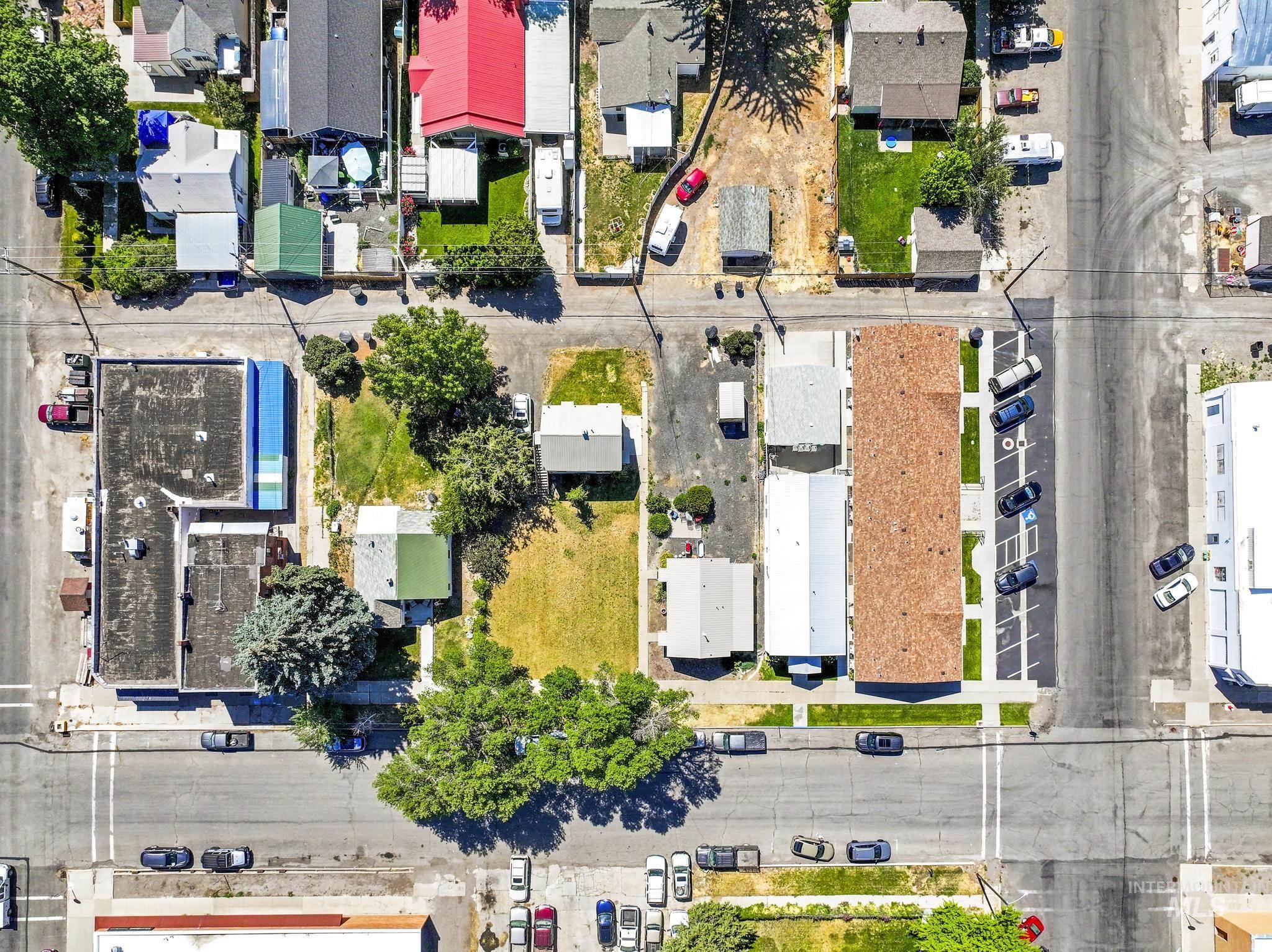 main property photo 27