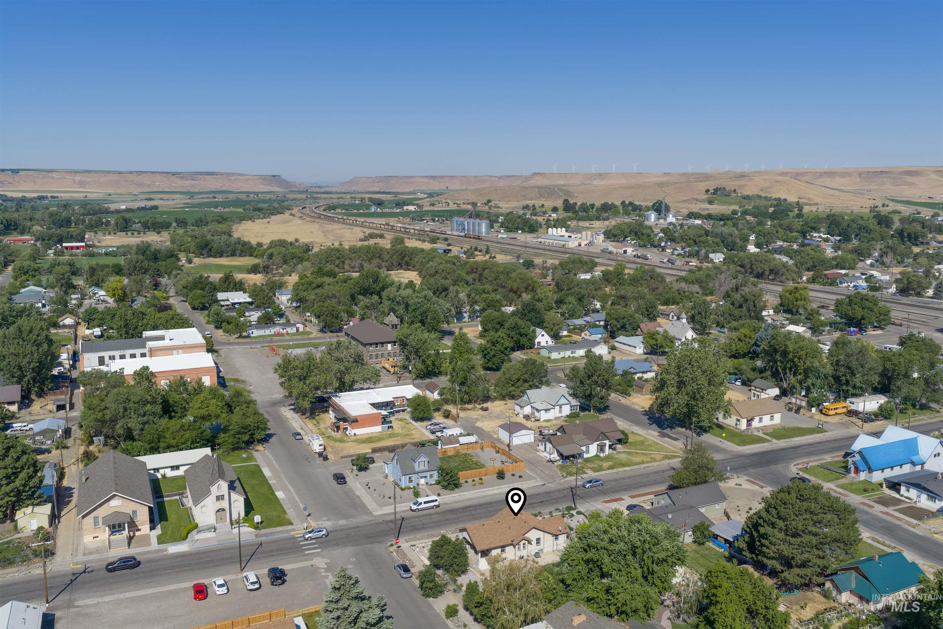 main property photo 29