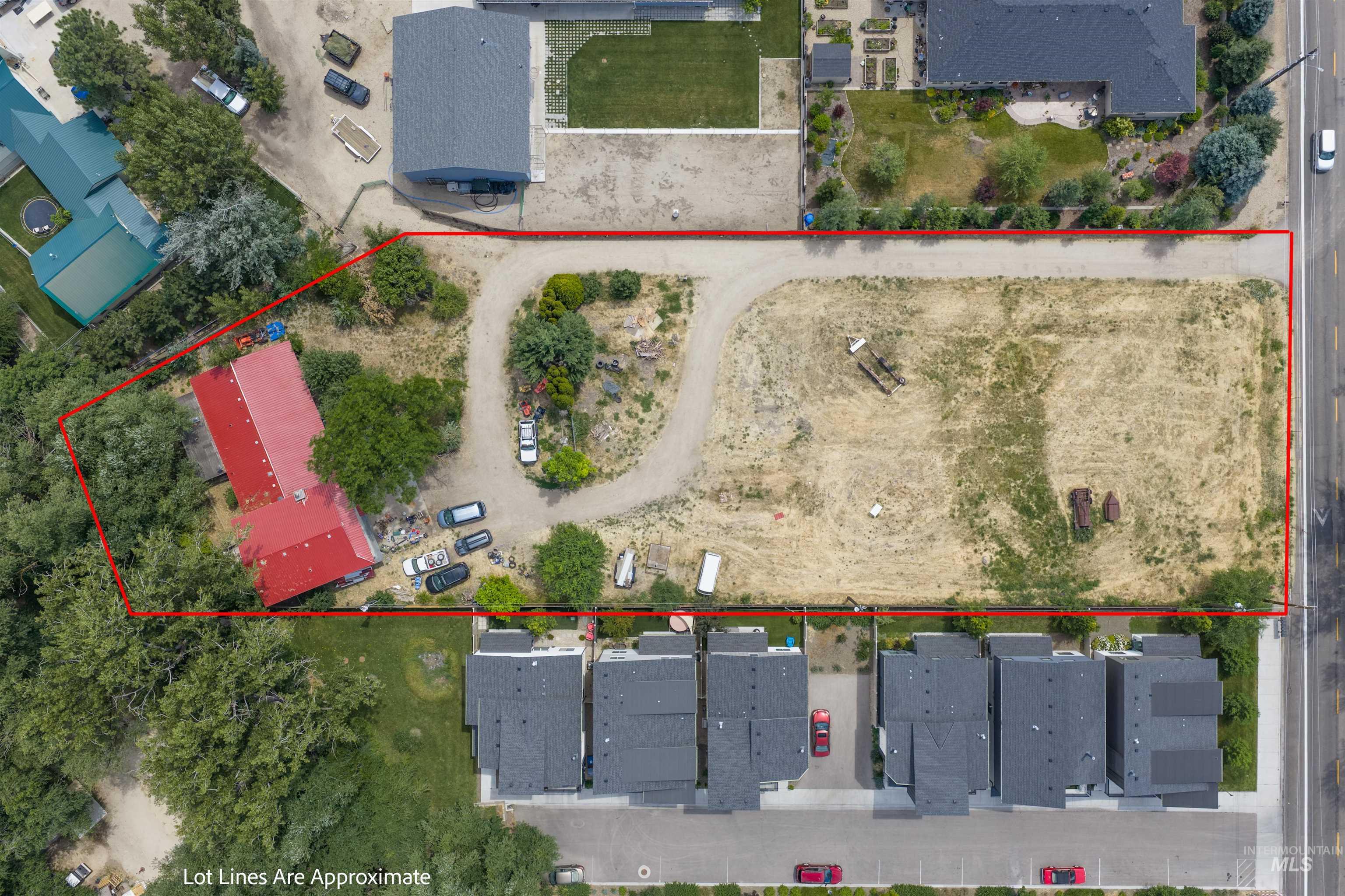 main property photo 13