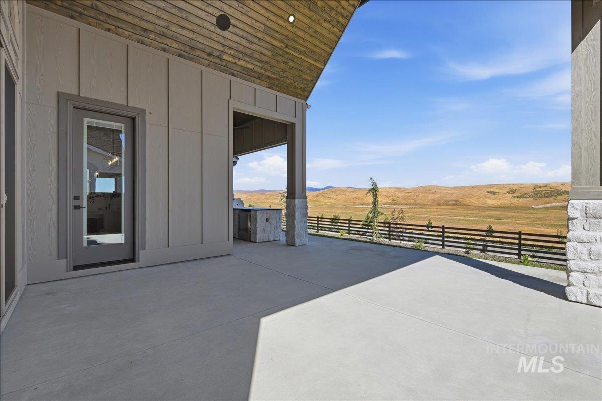 main property photo 47