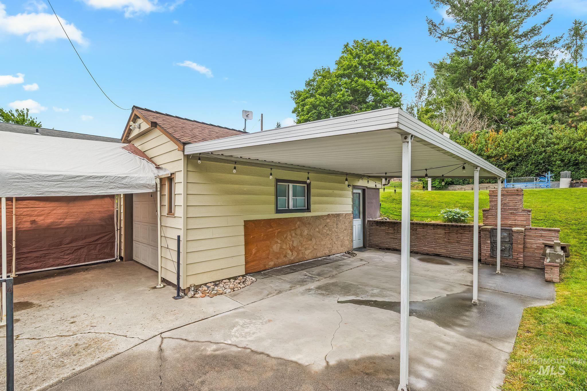 main property photo 39