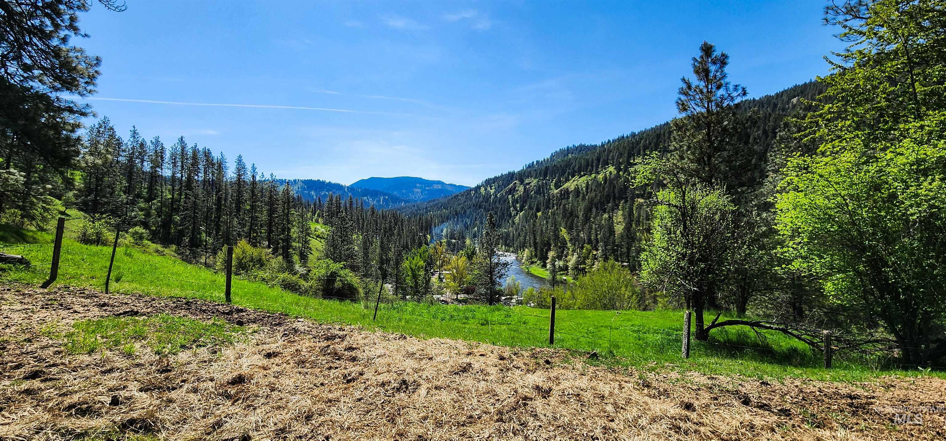 main property photo 30