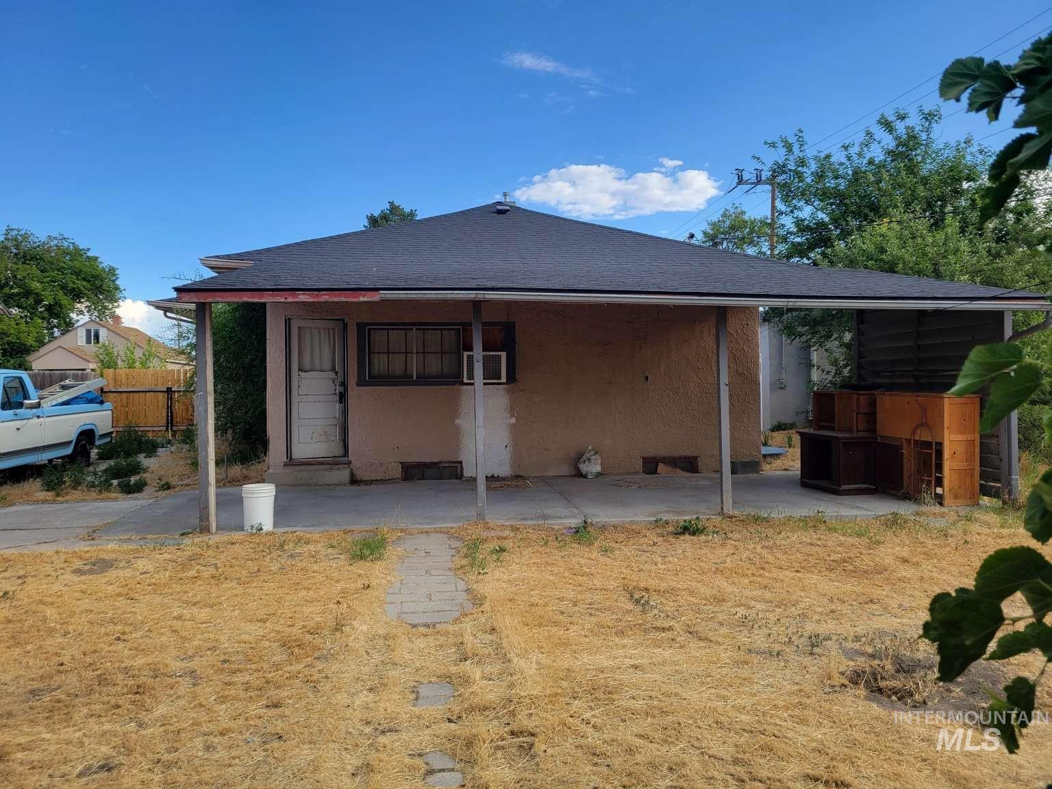 main property photo 12