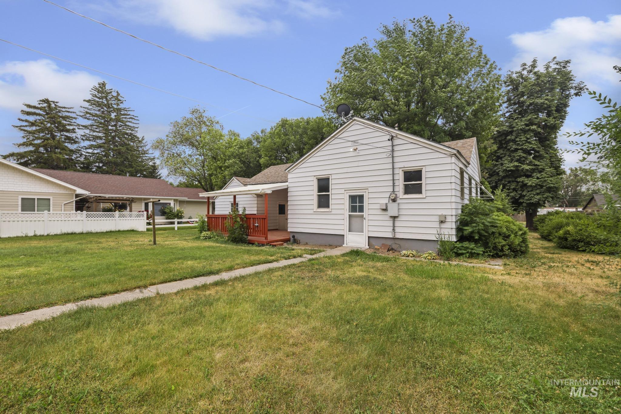 main property photo 39